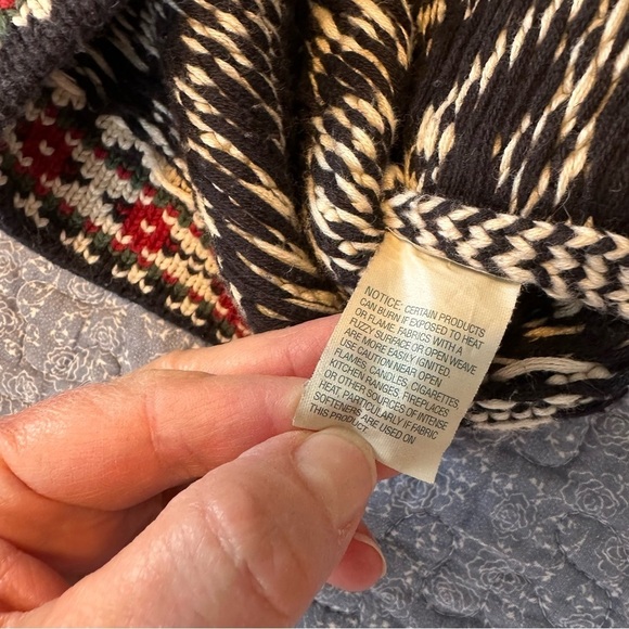 LL Bean Cardigan Wool Made in Australia Navy Cream & Red Aztec Vintage Size S/M - Picture 9 of 10